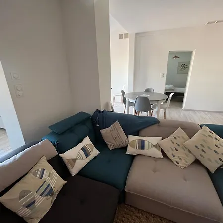 Holiday home Arcachon: Charmante Maison T3 Avec Terrasse, Wi-fi, Climatisation Et Proche - Fr-1-319-410 Arcachon