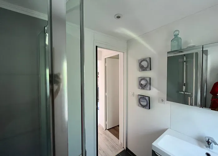 Maison T3 Calme Entre D'hiver Et Pereire - Fr-1-319-410 *